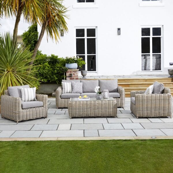 This sophisticated five-seater arrangement includes a spacious sofa and two matching armchairs, offering ample seating with plush cushions for maximum comfort. The modern and minimalist aesthetic ensures this set blends seamlessly into contemporary patios, garden terraces, and outdoor retreats. Ideal for stylish outdoor lounging, the Amalfi Collection Five-Seater Set delivers unmatched quality and timeless elegance, making it the ultimate investment in luxurious outdoor living.