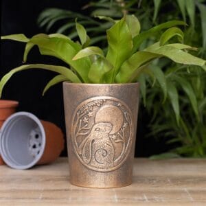 Moon Gazing Hare Bronze Terracotta Plant Pot - Image 4